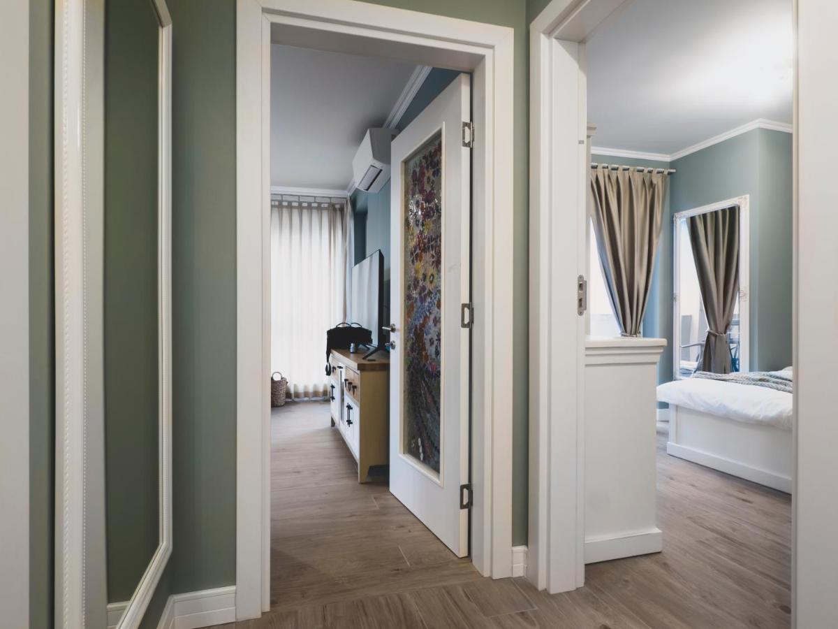 Stylish 1Bd - Free Private Garage Apartment Plovdiv Bagian luar foto